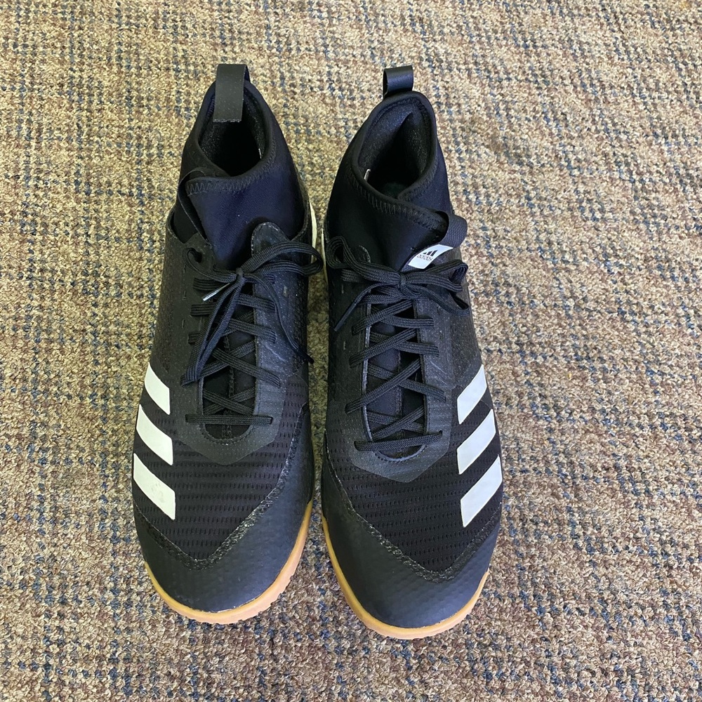 Men’s adidas tennis shoes 👟